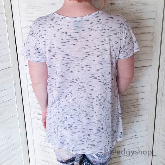 Bobeau | Knot Front Tee - Picture 5 of 5